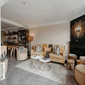 **** Gasthof Cape Finest Located In De Waterkant Südafrika